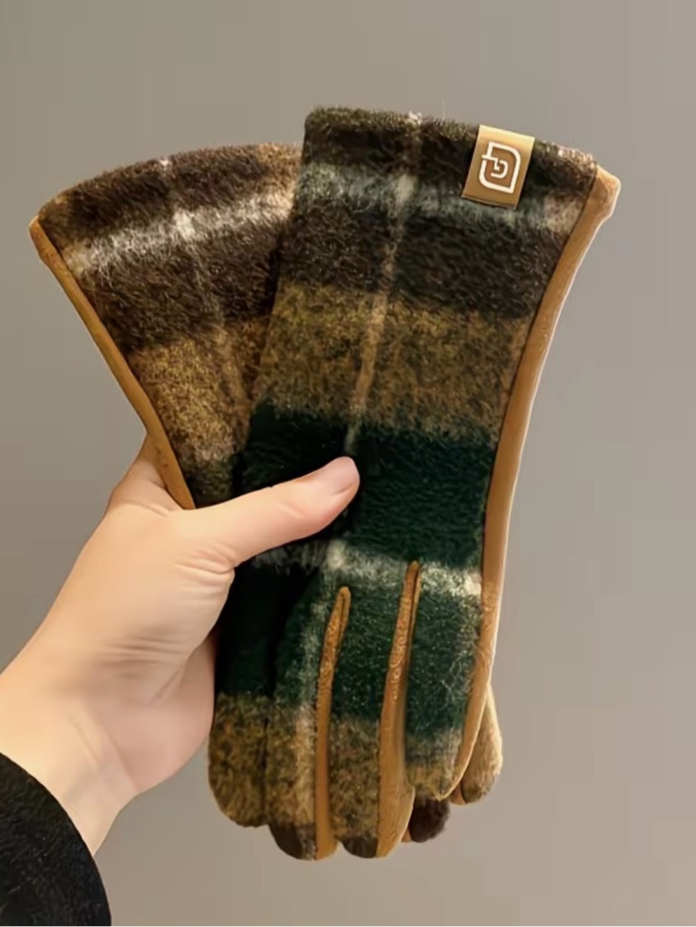 Plaid Fleece Gloves Green & Brown Plaid